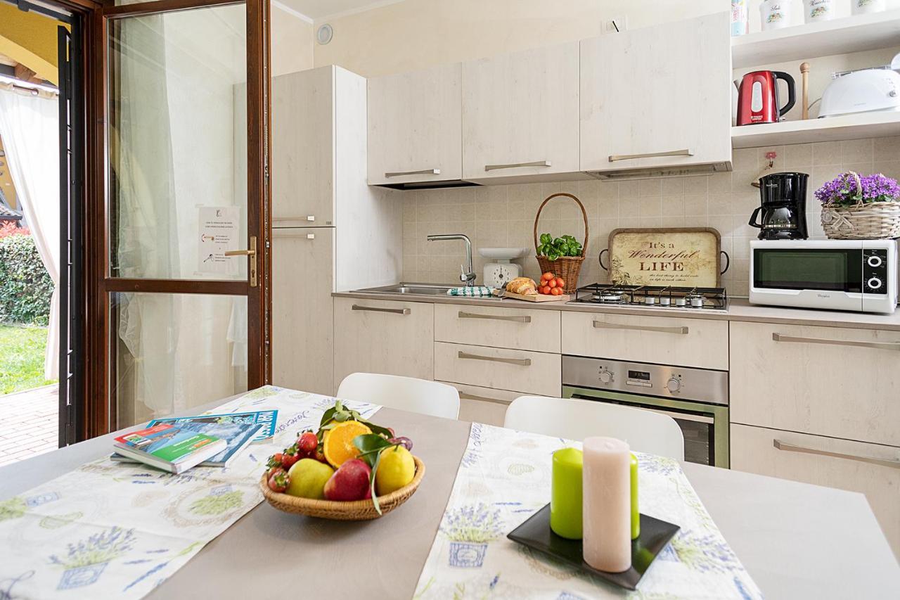 Apartment L'Archetto And Villetta Gruber - Regarda Travel Lazise Exterior photo